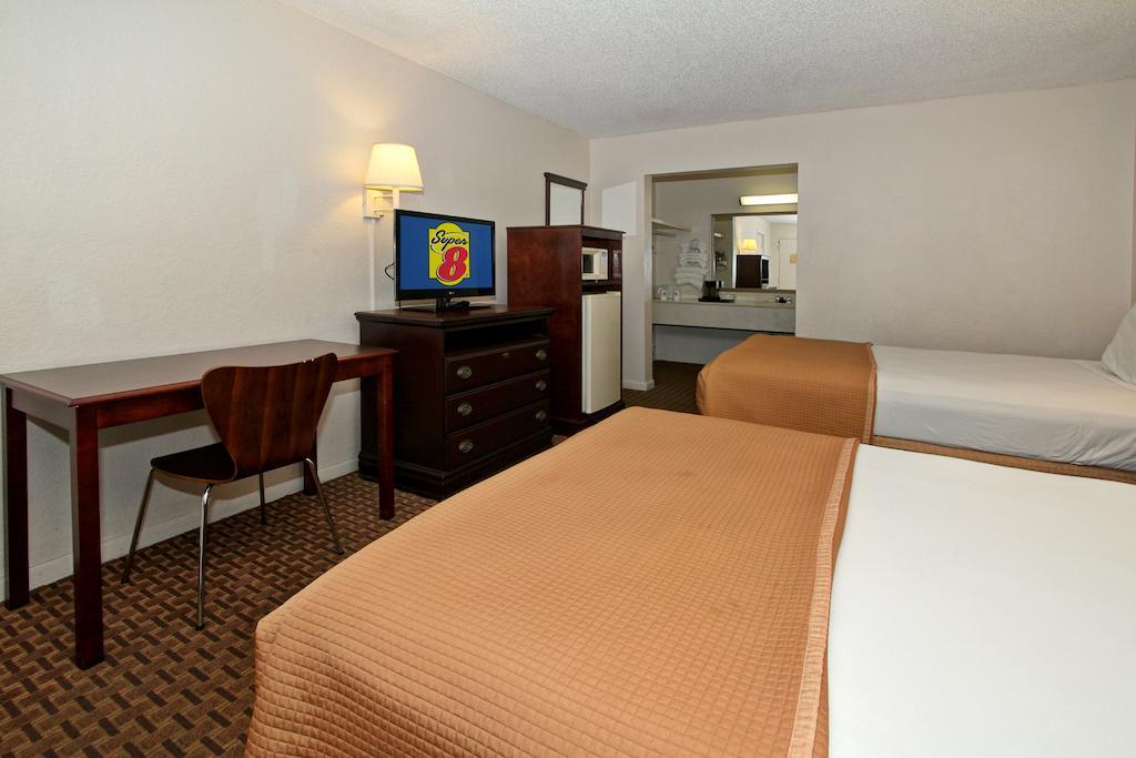 Super 8 By Wyndham Kissimmee Motel Phòng bức ảnh